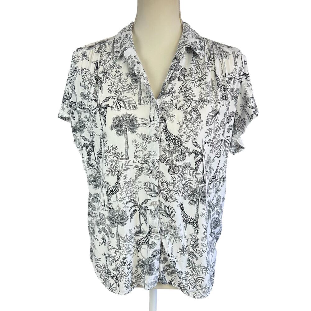 Jane & Delancey Shirt Women Sze M White Black Tropical Giraffe Coastal Button Up